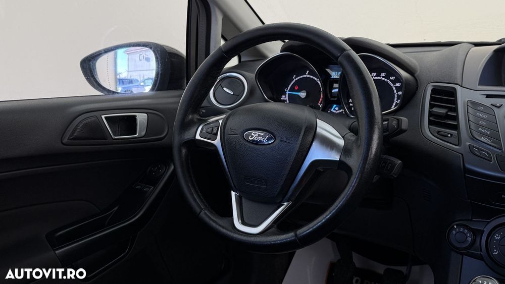 Ford Fiesta - 15