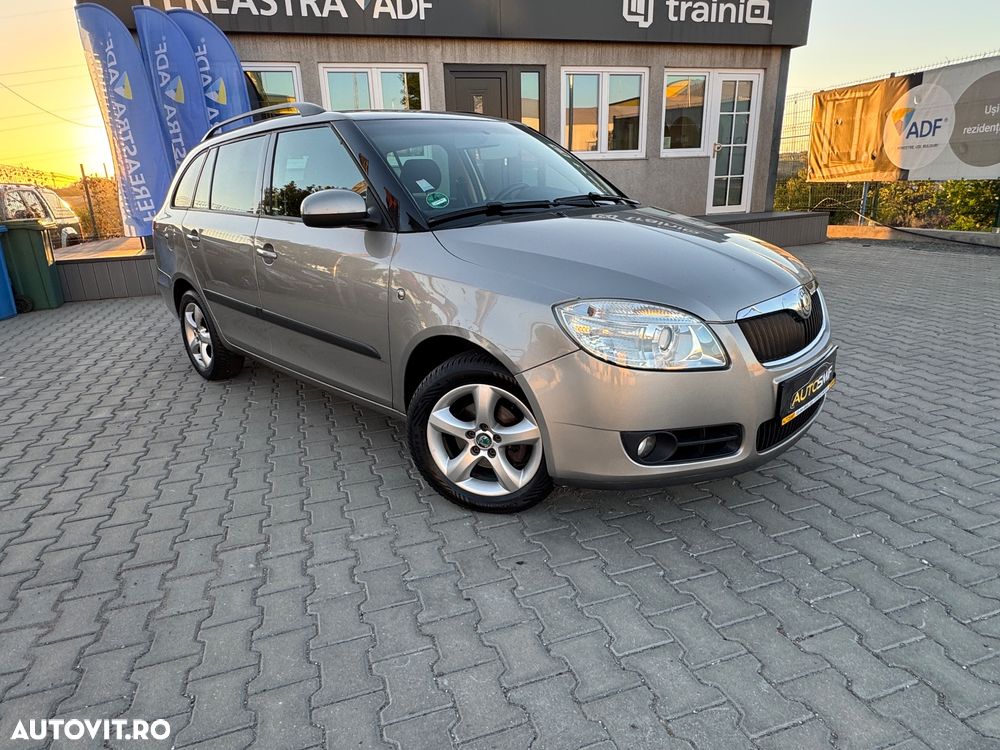 Skoda Fabia 1.6 16V Combi Tiptronic Elegance - 3