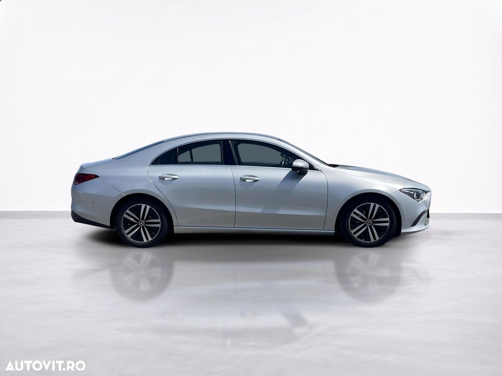 Mercedes-Benz CLA 180 7G-DCT - 7