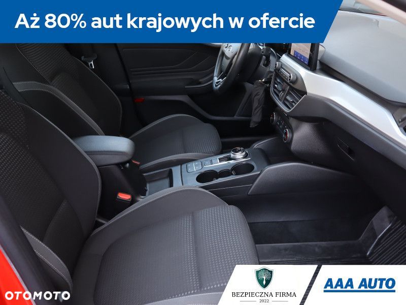 Ford Focus SW - 11