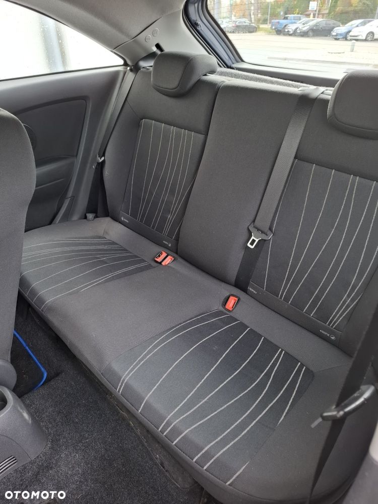 Opel Corsa - 8