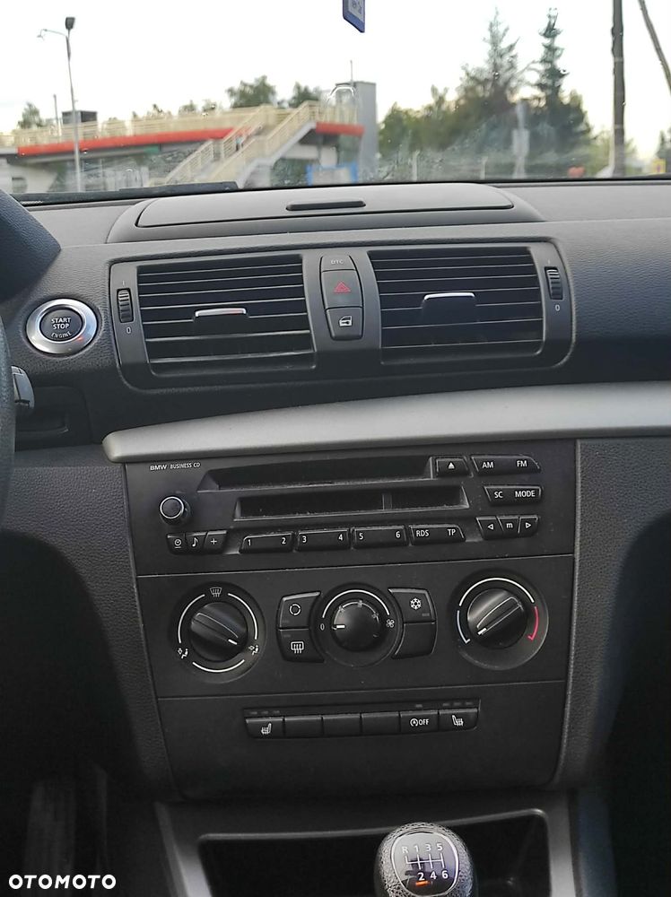 BMW Seria 1 - 15