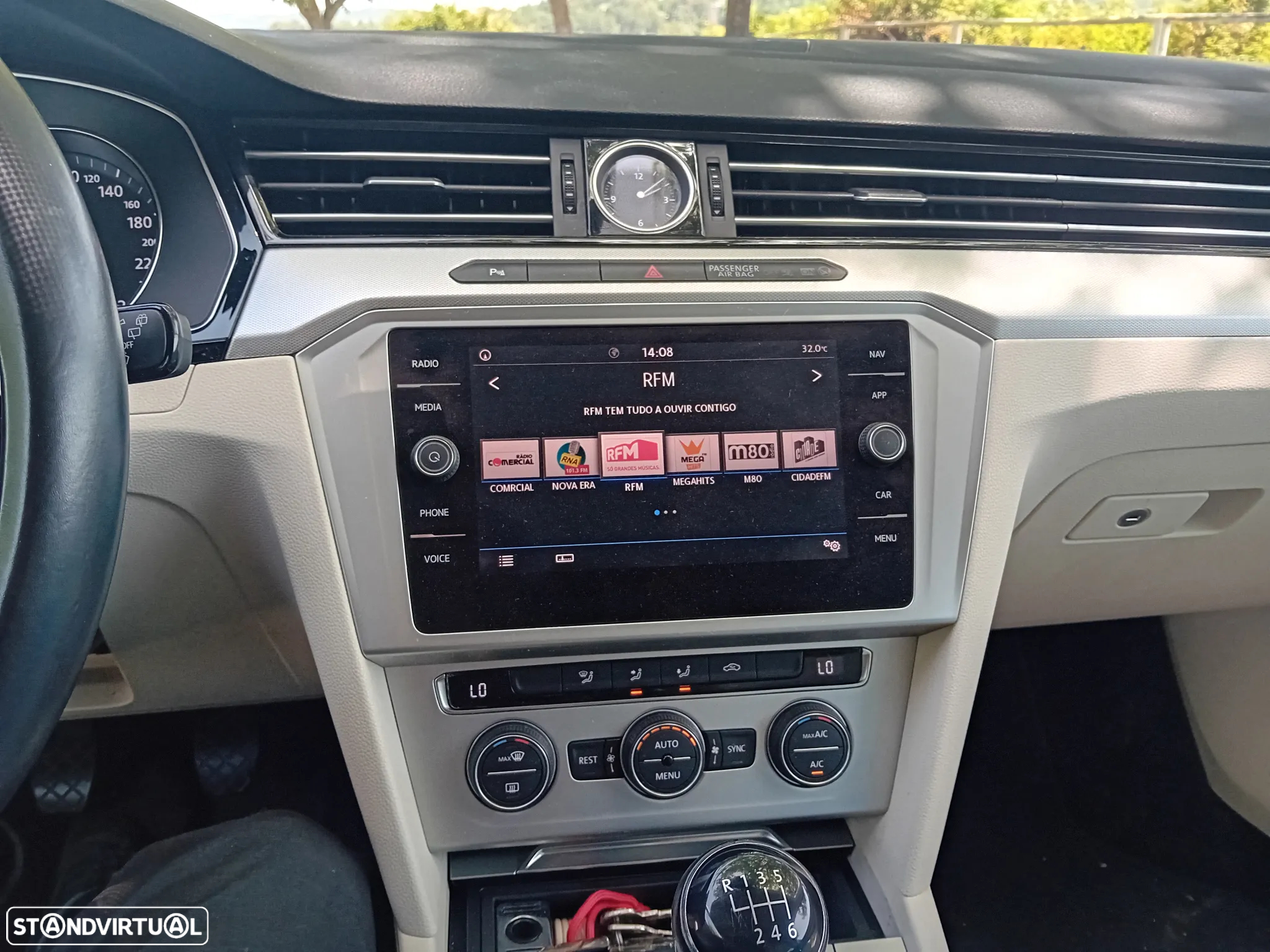 VW Passat Variant 1.6 TDI Confortline - 8