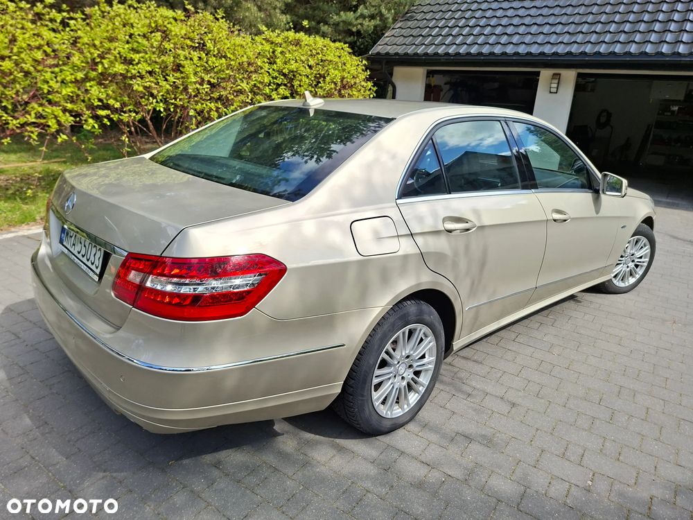 Mercedes-Benz Klasa E 300 CDI BlueEff Elegance - 6