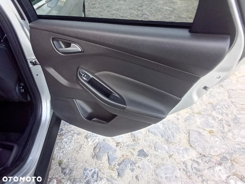 Ford Focus - 27