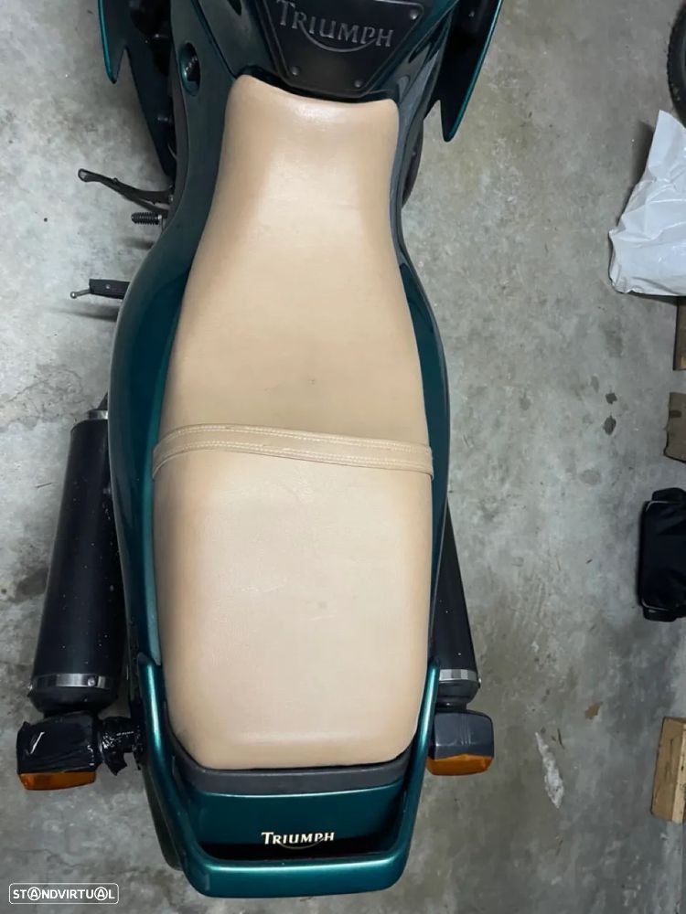 Triumph Daytona 1200 - 24