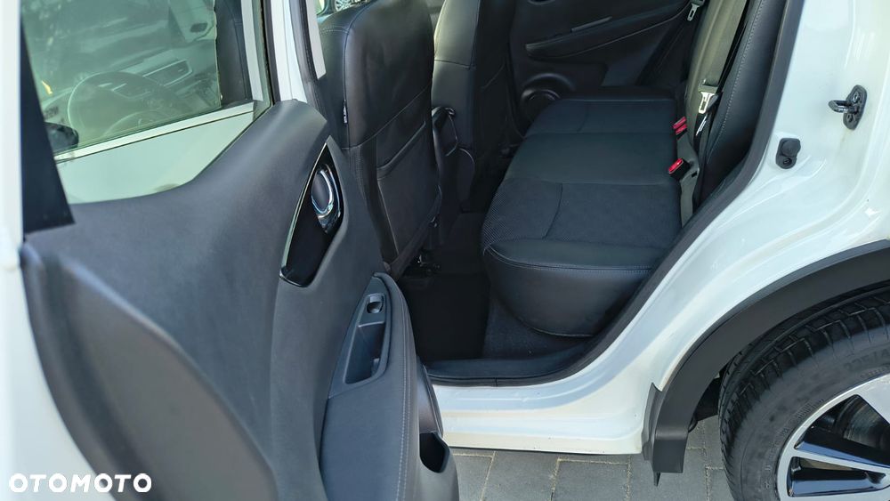Nissan Qashqai - 22