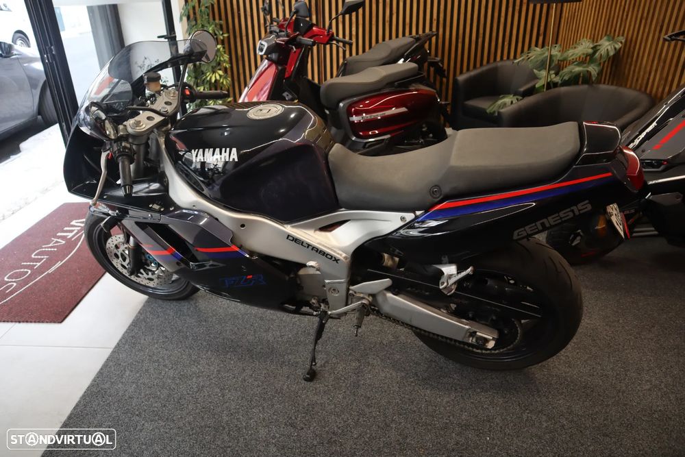 Yamaha FZR GENESIS - 2