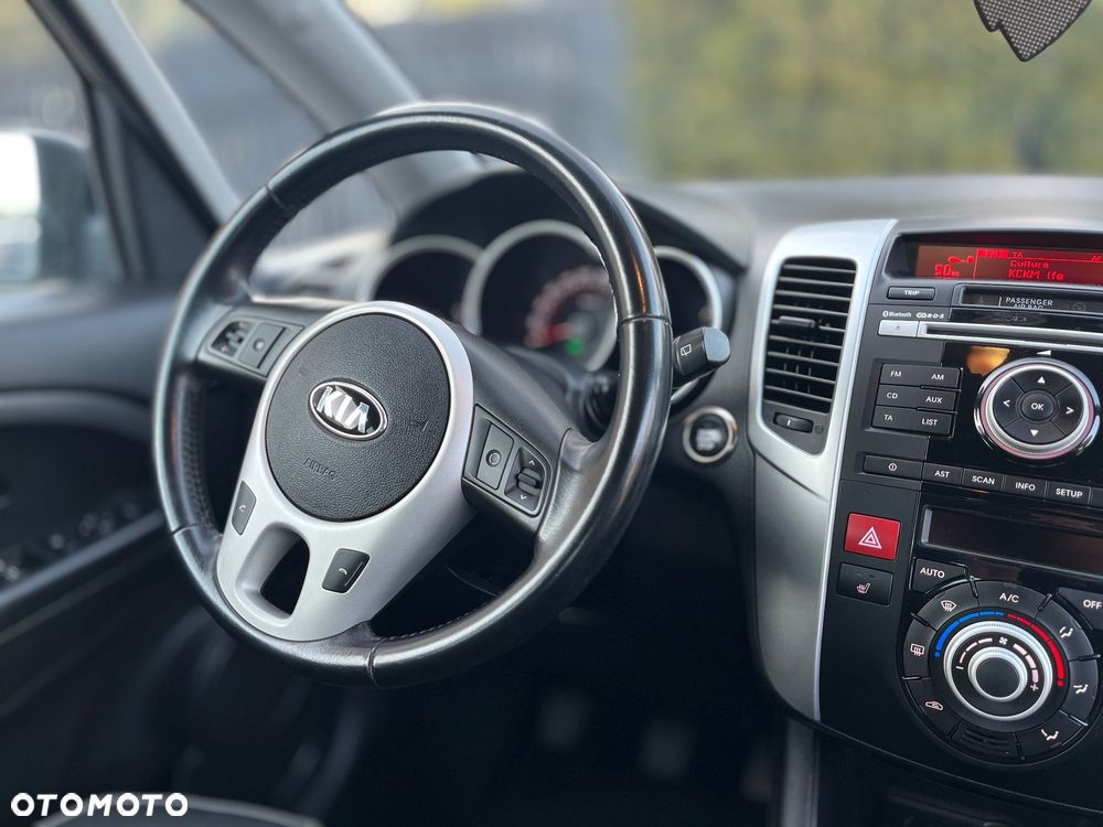 Kia Venga - 7