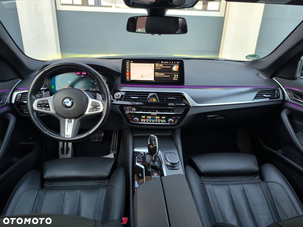 BMW Seria 5 530d xDrive M Sport Edition - 18