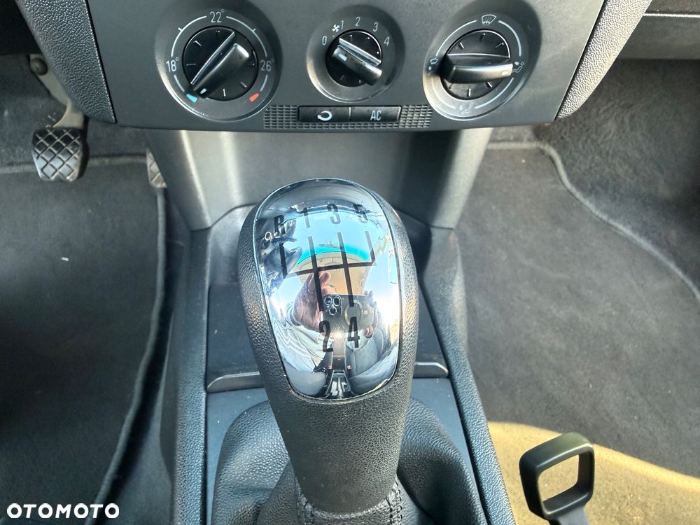 Skoda Fabia 1.4 16V Comfort - 9