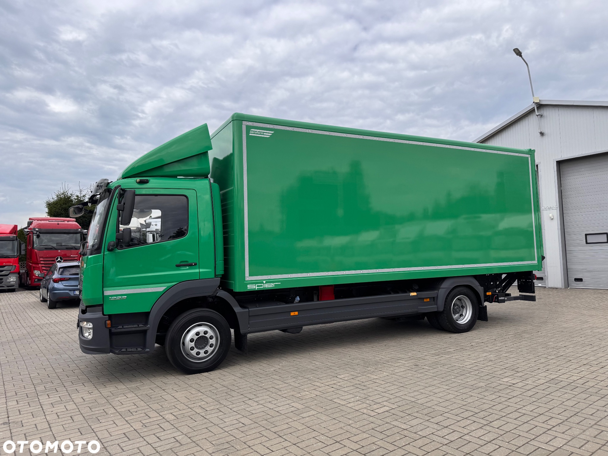 Mercedes-Benz ATEGO - 18