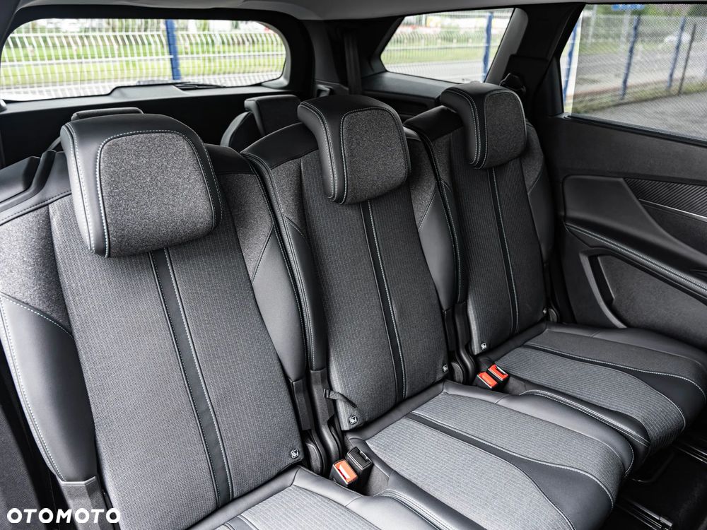 Peugeot 5008 BlueHDi 130 Allure Pack - 26