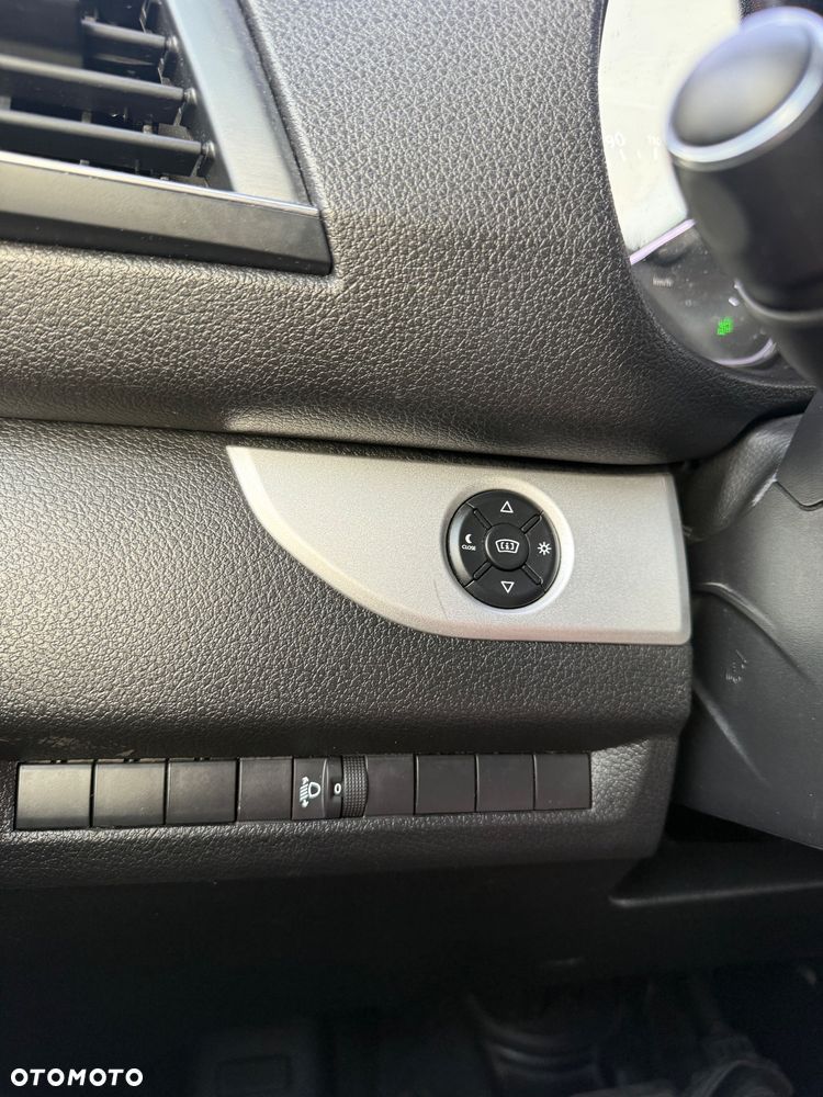Opel Vivaro Extra Long 3,1t (bryg.) - 16