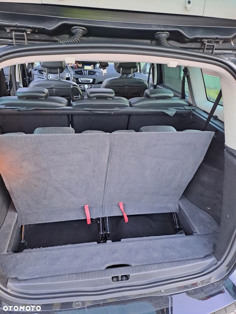 Renault Grand Scenic 2.0 16V 140 CVT Bose Edition - 23