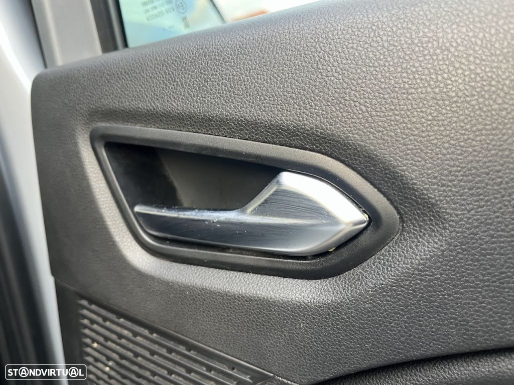 Renault Captur 1.0 TCe Exclusive - 38