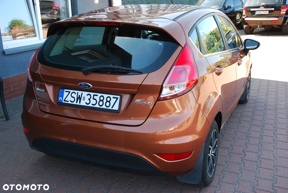 Ford Fiesta 1.6 TDCi DPF Titanium - 5