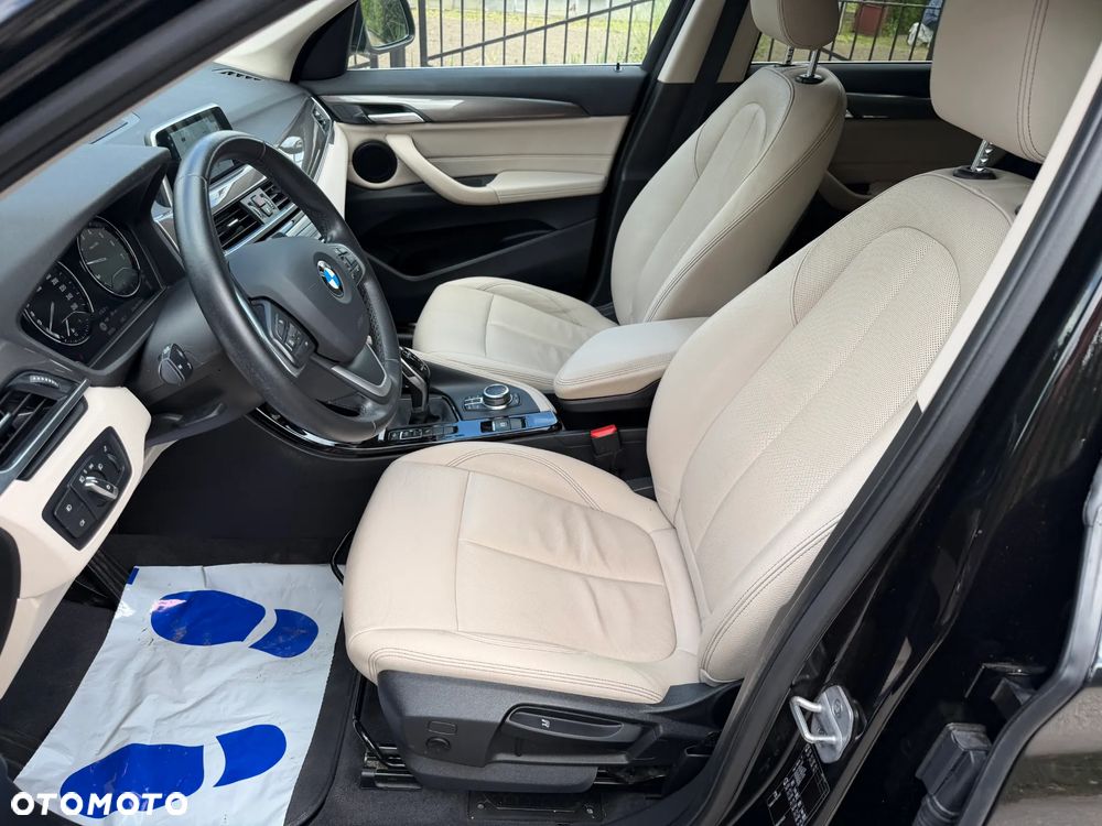 BMW X1 sDrive18i GPF xLine - 10