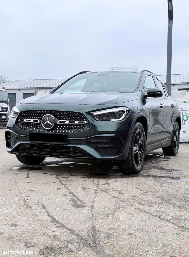 Mercedes-Benz GLA - 2