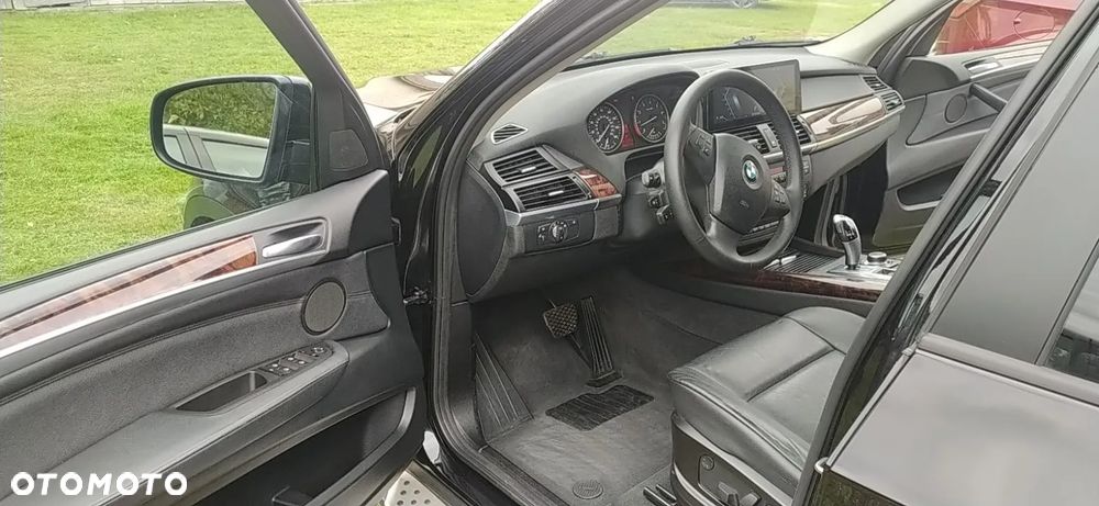 BMW X5 xDrive35i - 17