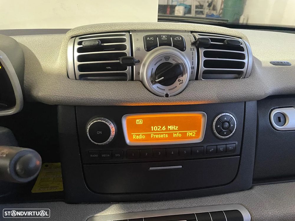 Smart ForTwo Coupé 1.0 mhd Passion 71 - 12