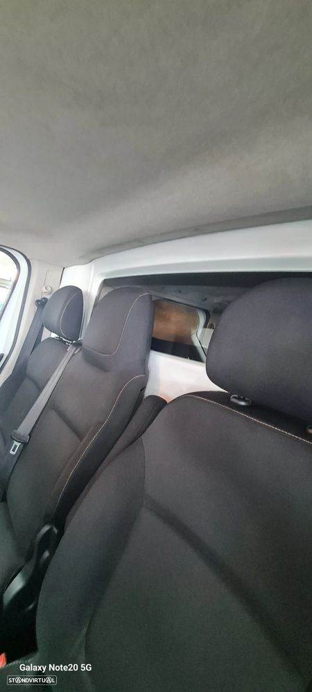 Renault Trafic 1.6dci 120 L2 - 13