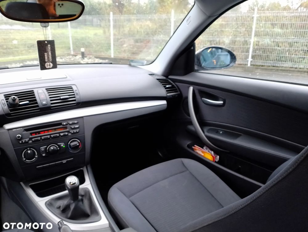 BMW Seria 1 116i - 10