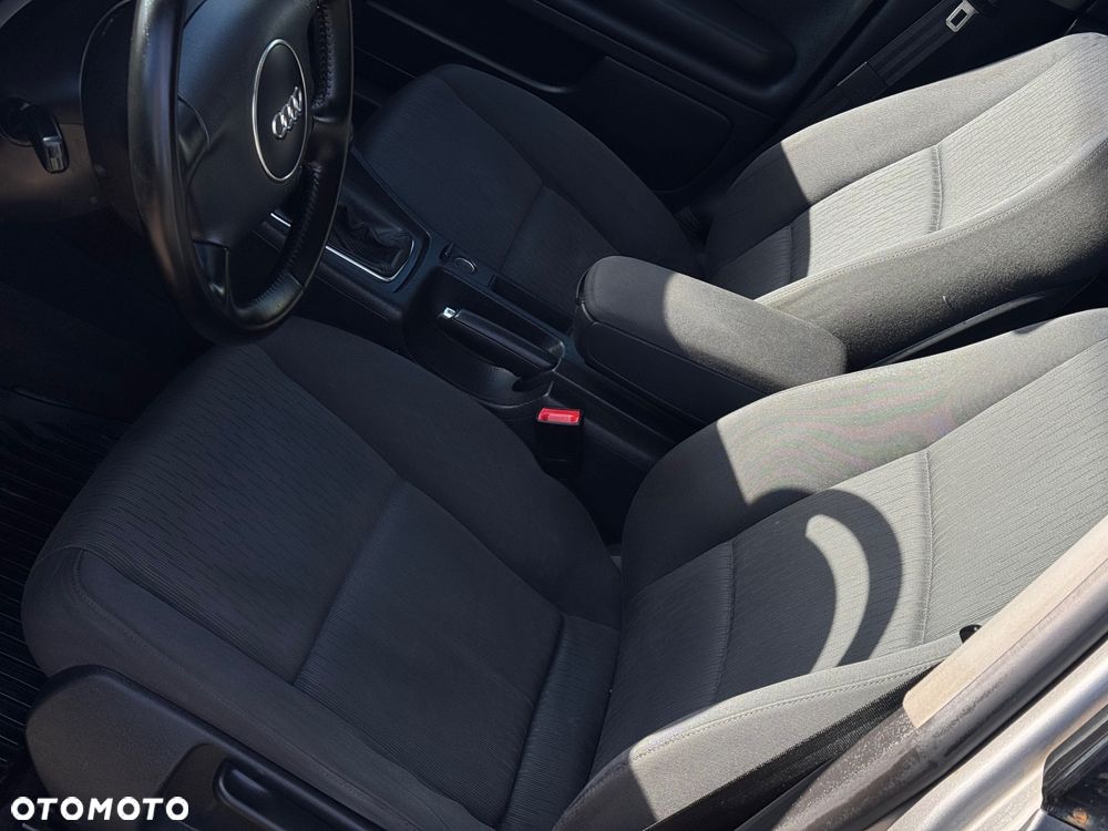 Audi A4 Avant - 20