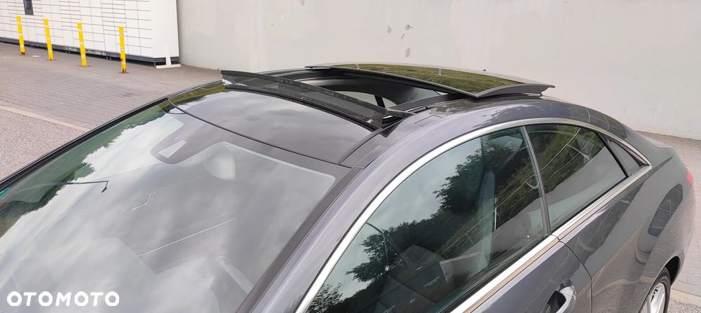 Mercedes-Benz Klasa E 250 CGI BlueEff - 19
