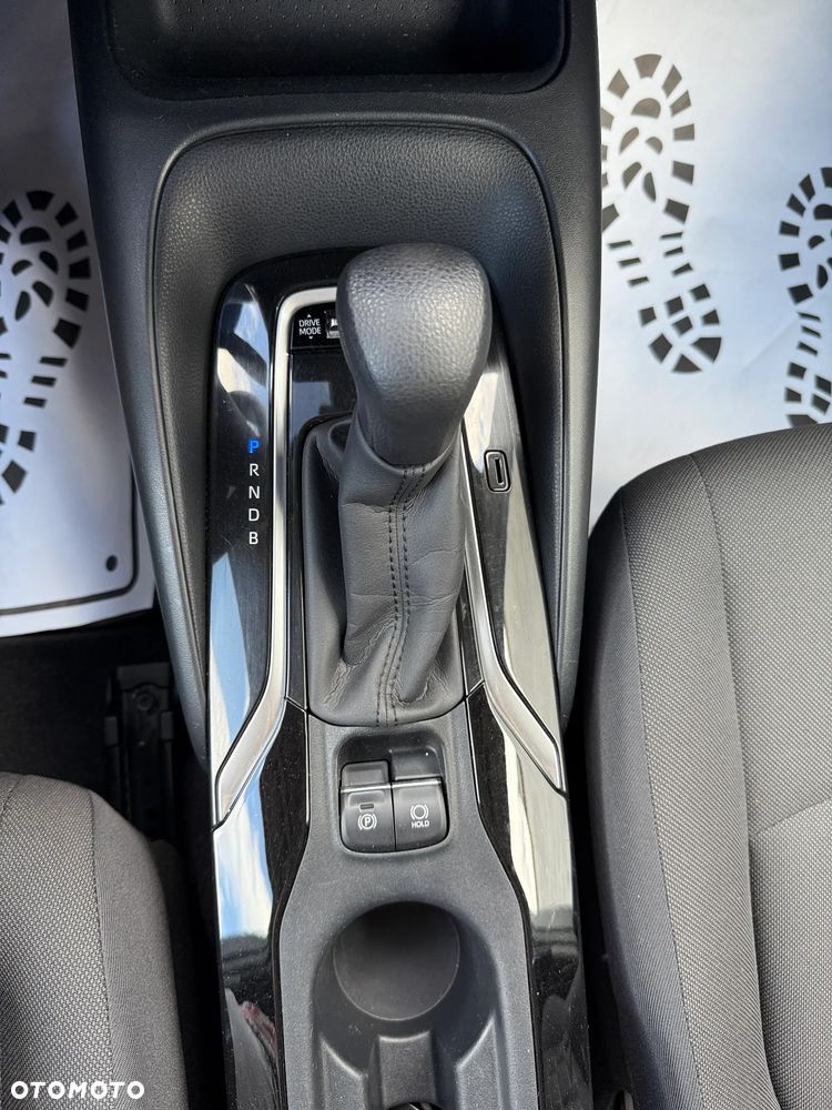 Toyota Corolla 1.8 Hybrid Active - 13