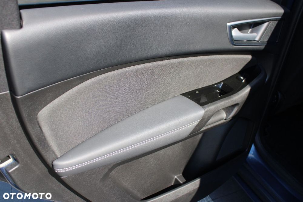Ford S-Max - 23