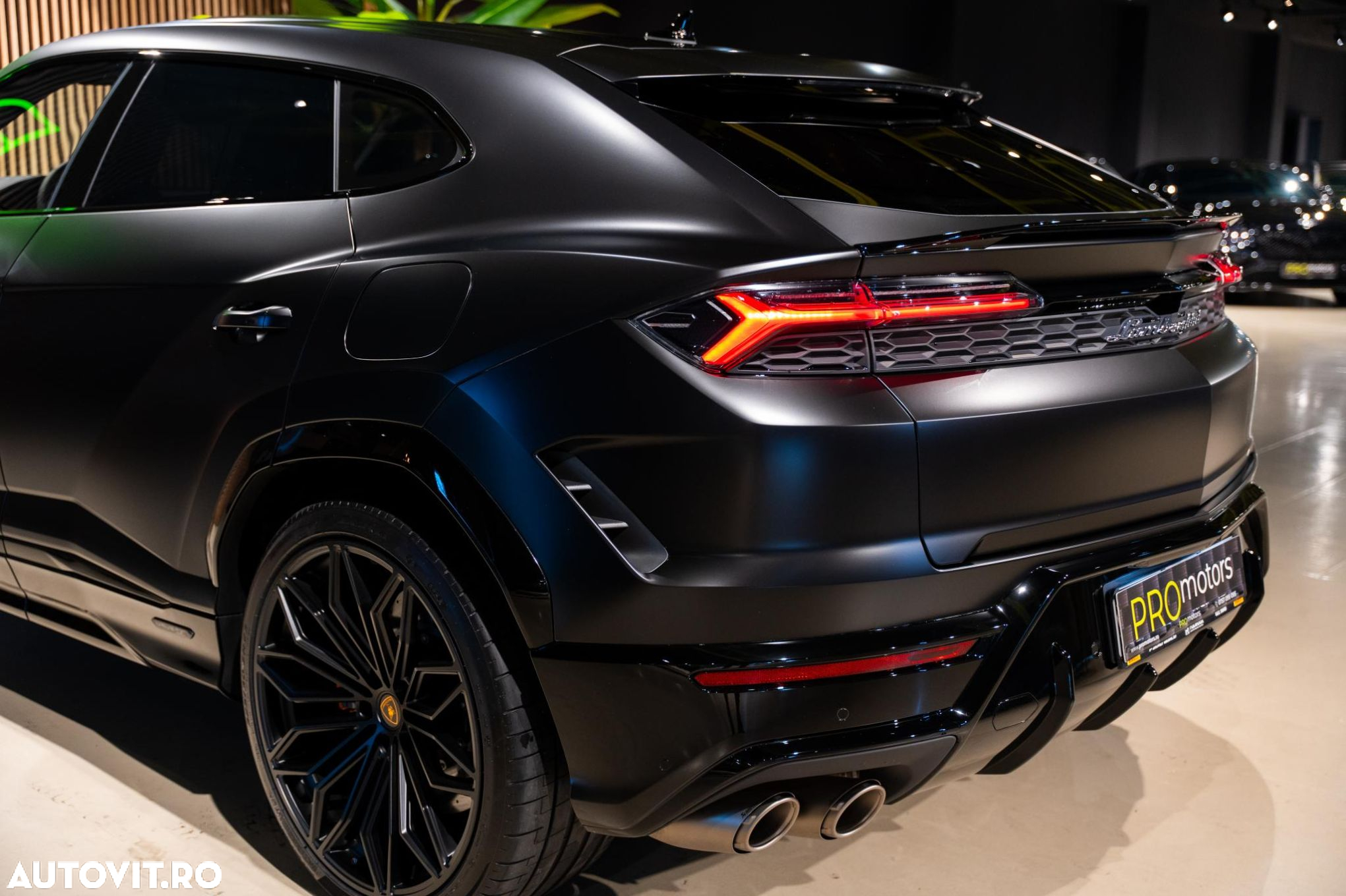 Lamborghini URUS - 34