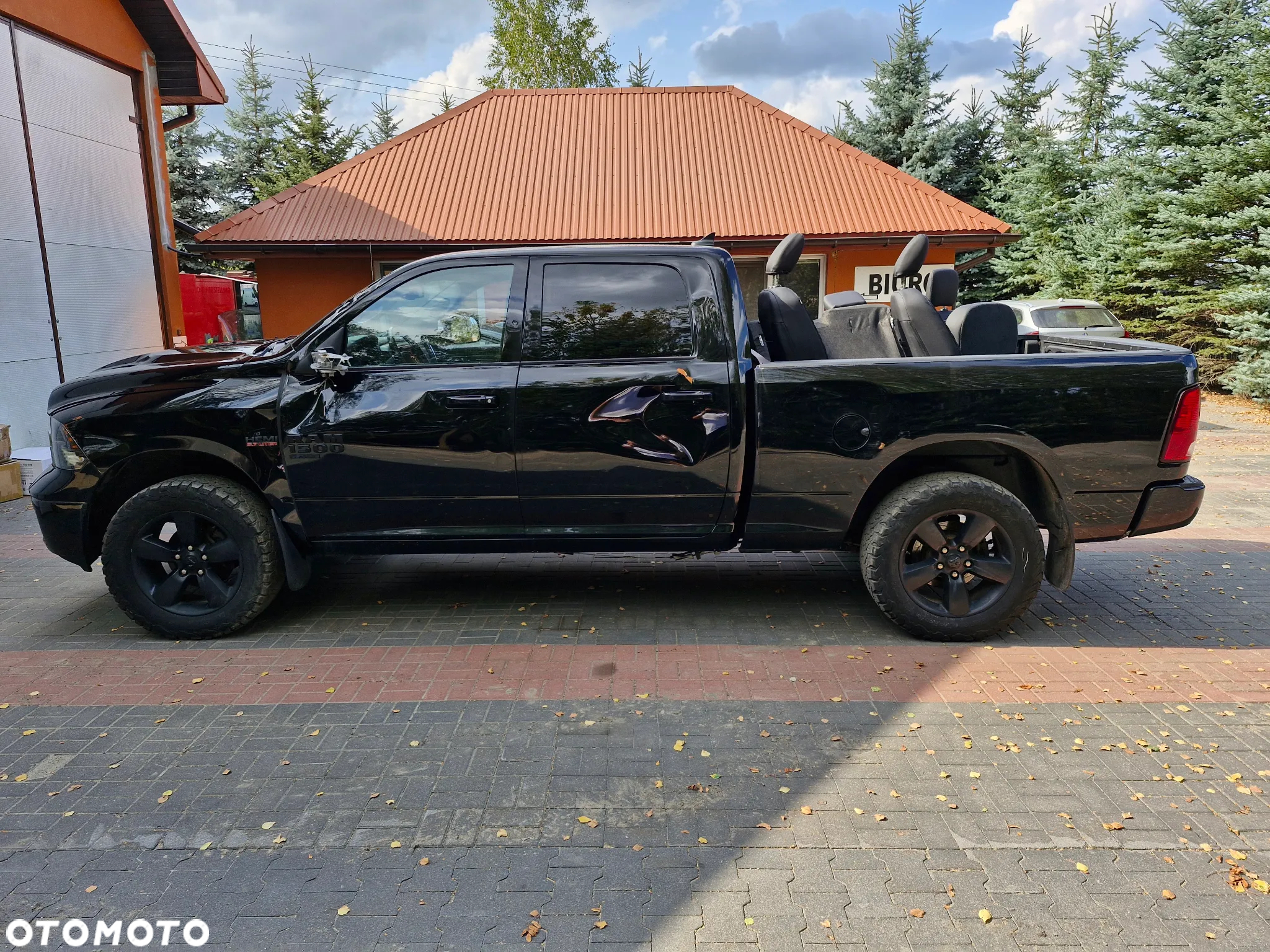 RAM 1500 Crew Cab Sport - 4