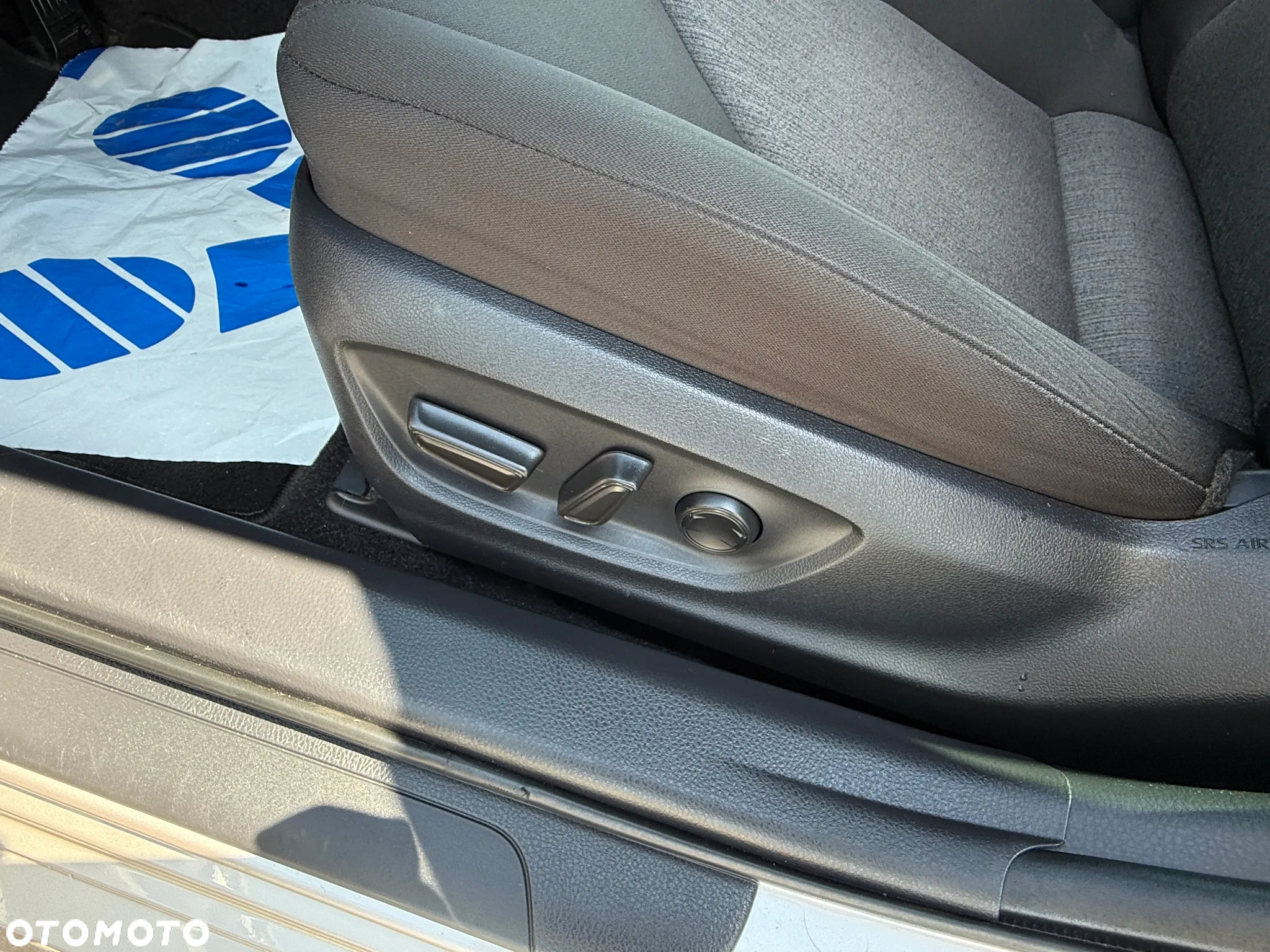 Toyota Camry 2.5 Hybrid Comfort CVT - 12