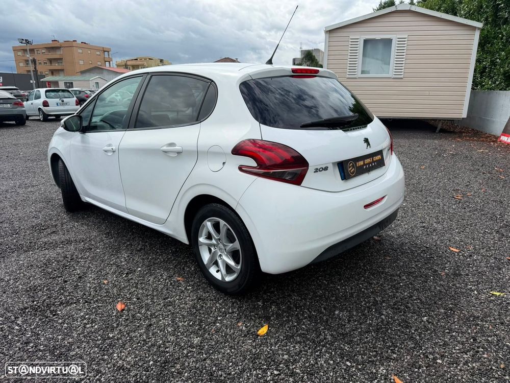Peugeot 208 1.6 BlueHDi Style - 5