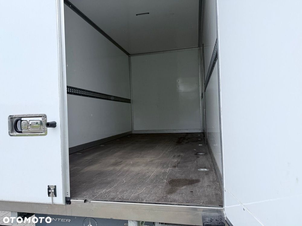 Mercedes-Benz Sprinter 519 CDI OM654 - 22
