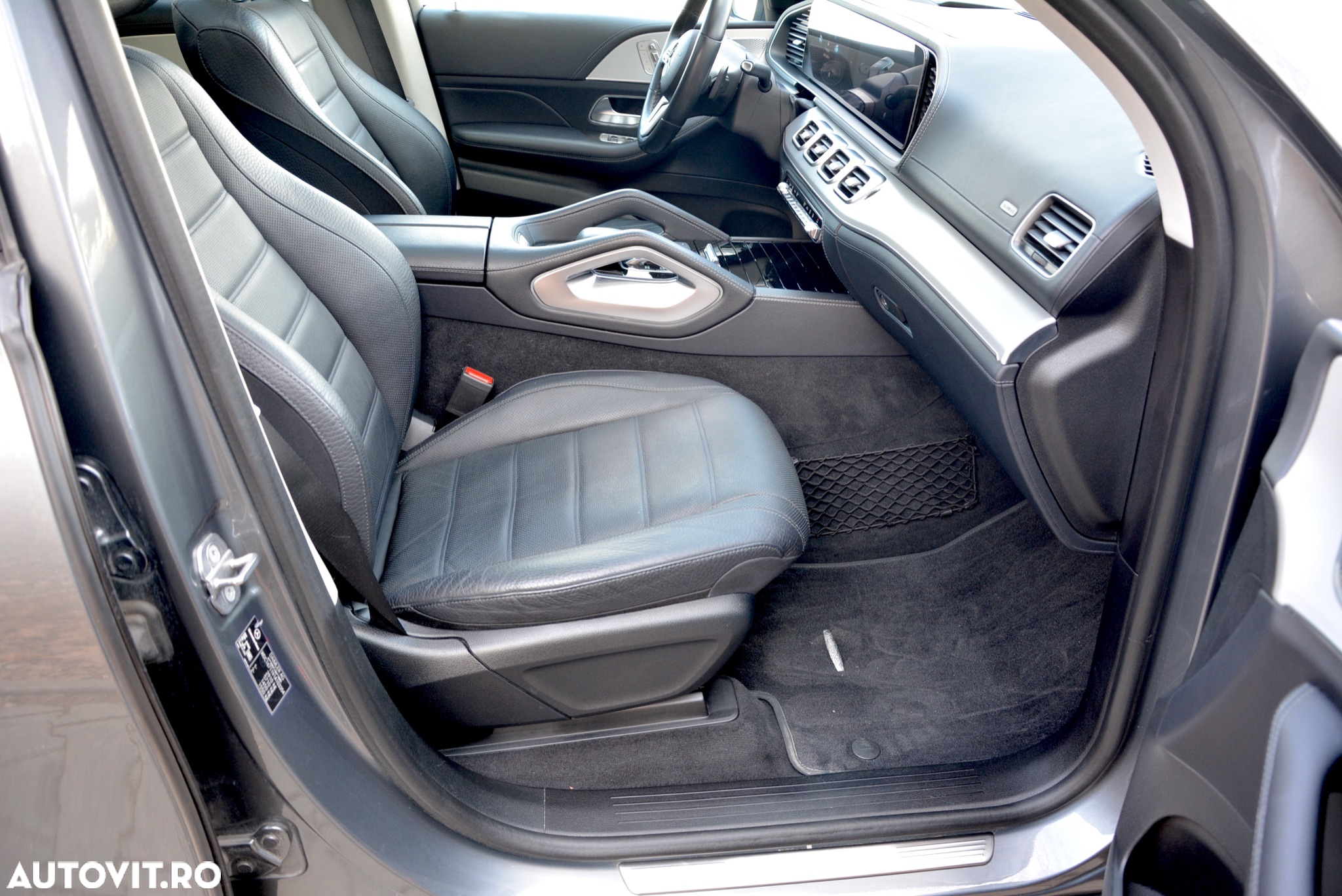 Mercedes-Benz GLE 300 d 4Matic 9G-TRONIC AMG Line - 14