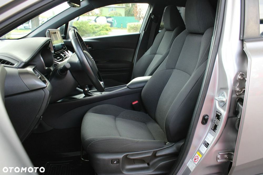 Toyota C-HR 1.2 T GPF Premium CVT 4x4 - 11