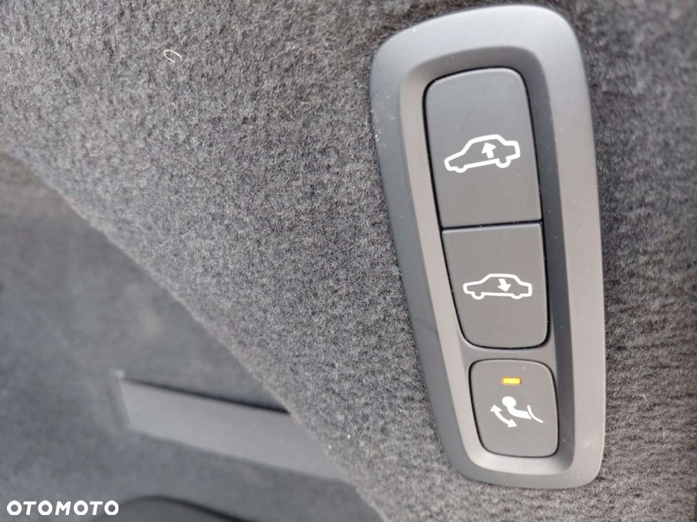 Volvo XC 90 - 13