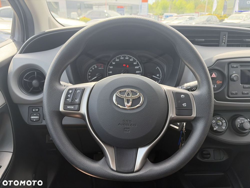 Toyota Yaris 1.5 Active - 13