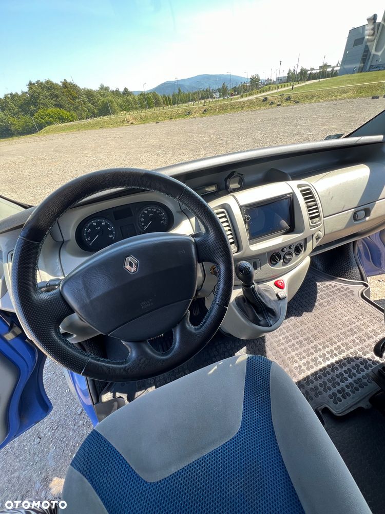 Renault Trafic - 22