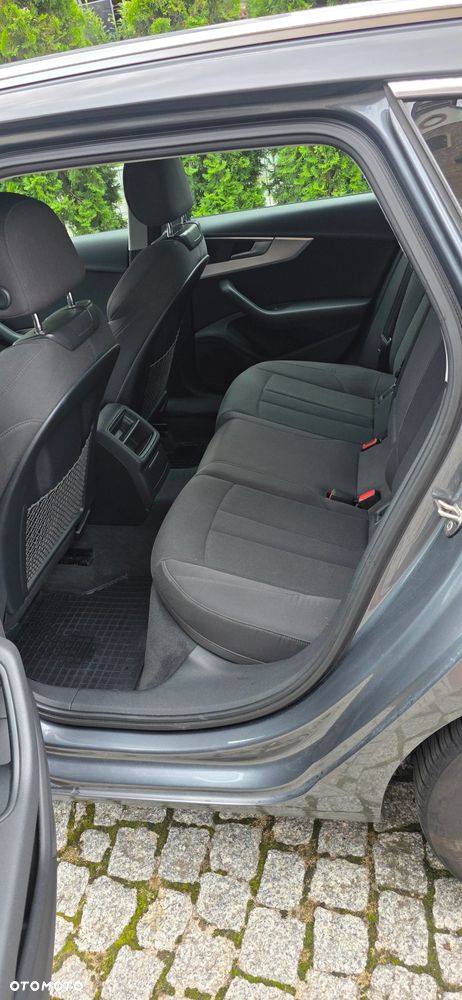 Audi A4 Avant 2.0 TDI Design S tronic - 6