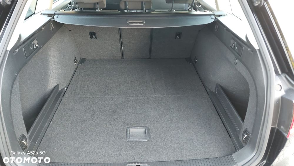 Volkswagen Passat 2.0 TDI SCR Comfortline - 26