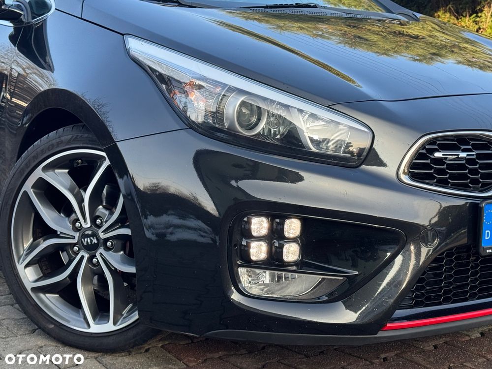Kia Ceed 1.6 T-GDI GT-Challenge - 12