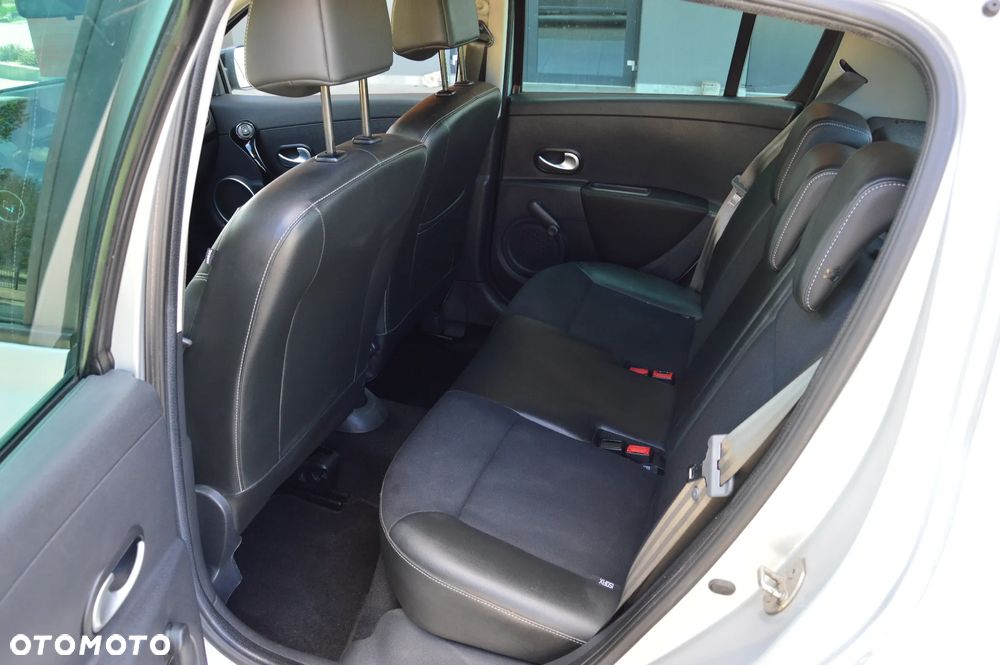 Renault Clio - 20