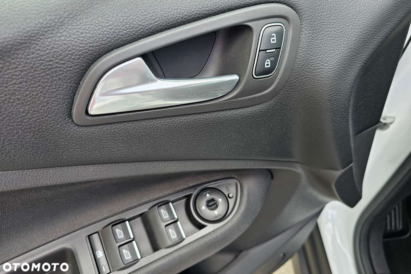 Ford C-MAX - 25