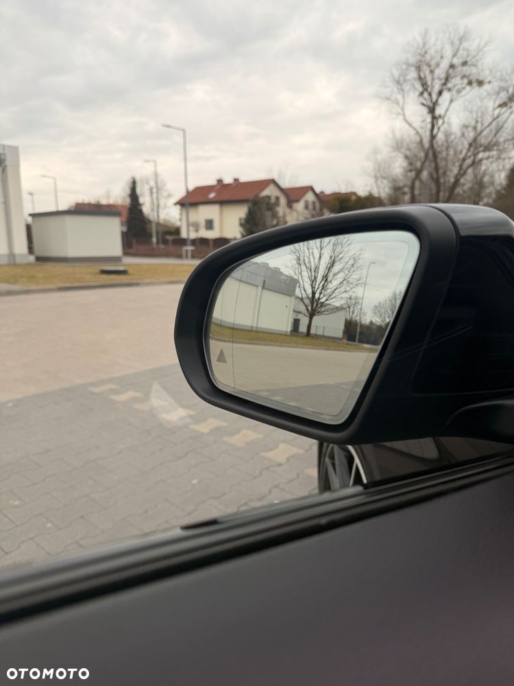 Mercedes-Benz Klasa C 300 d 4MATIC 9G-TRONIC - 12