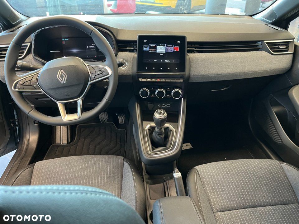 Renault Clio - 10