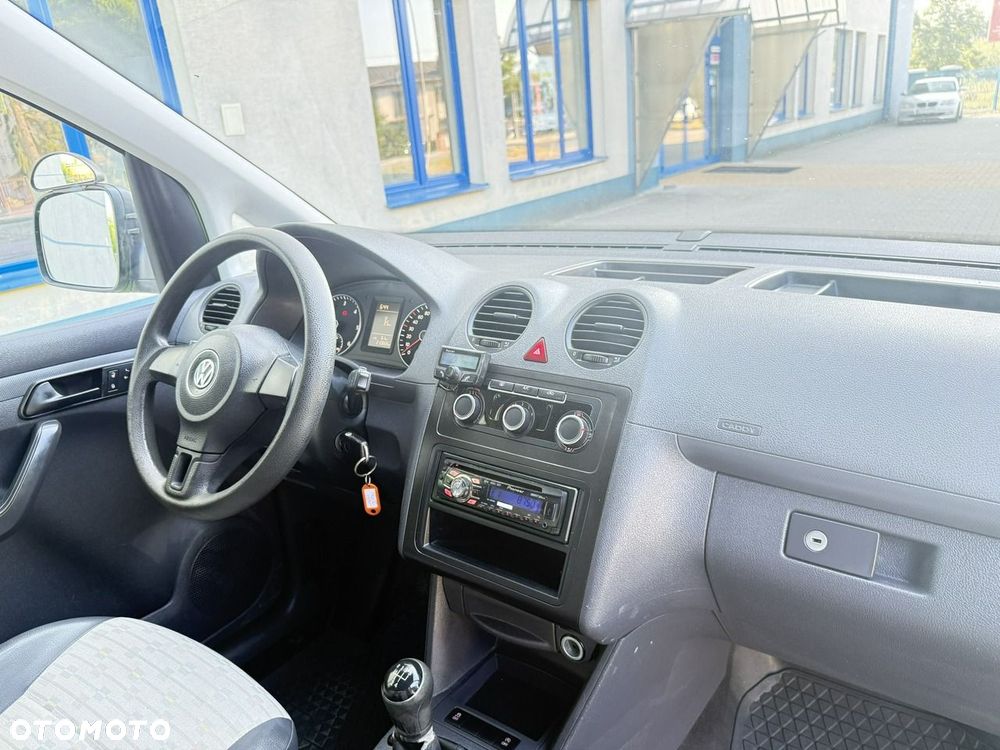 Volkswagen Caddy - 26