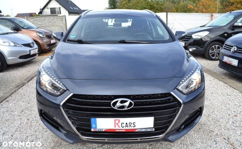 Hyundai i40 Kombi blue 1.6 Trend - 21